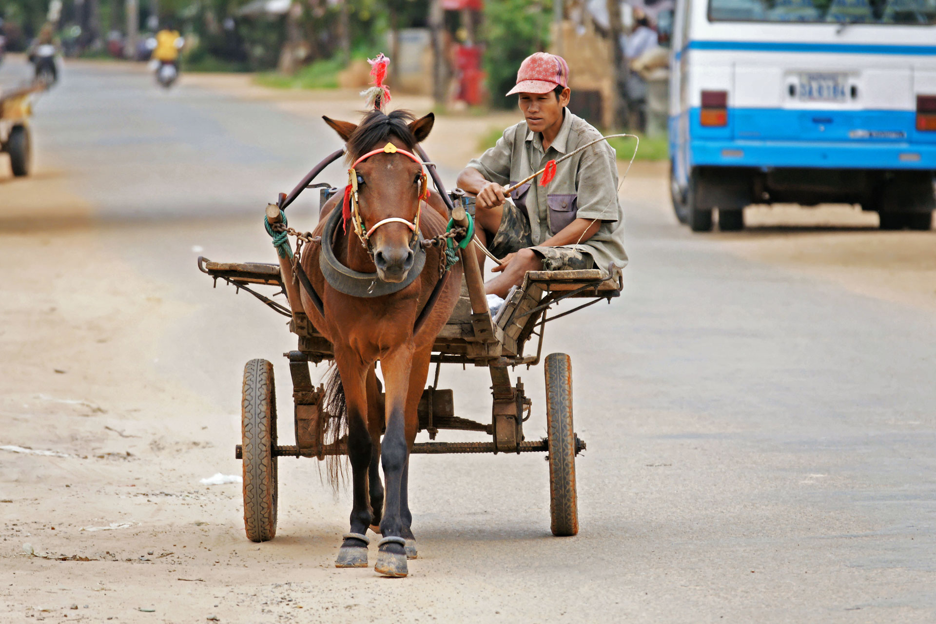 Auf dem Markt des Dorfs Preah Dak im Gebiet von Angkor